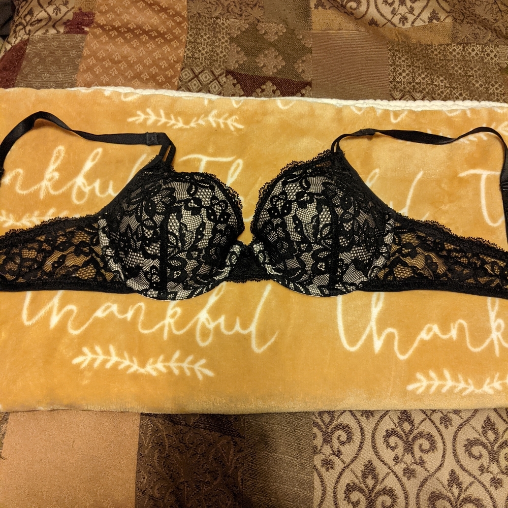 Maidenform Lace Black/Nude Bra